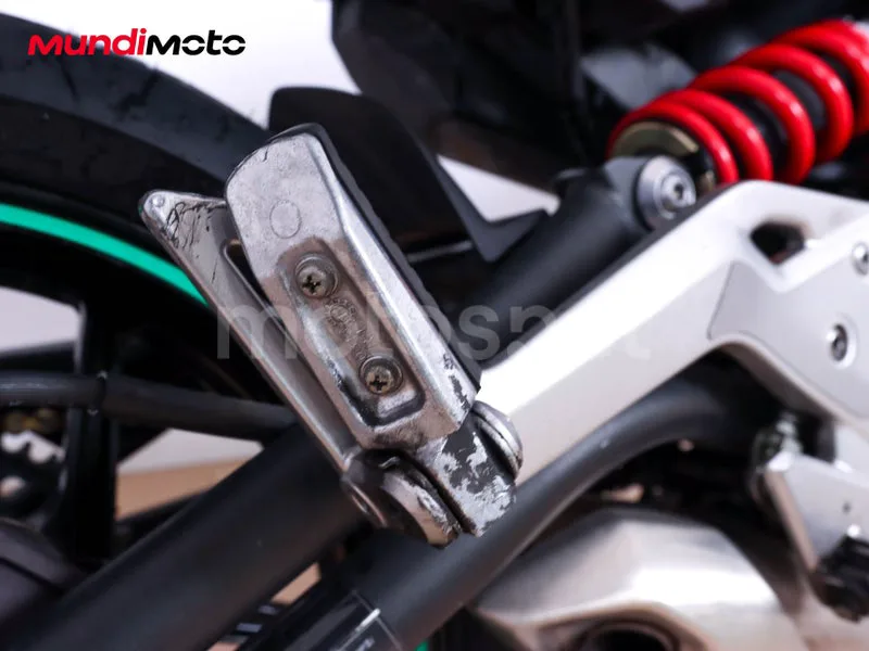 Kawasaki ER-6f - Vista 13