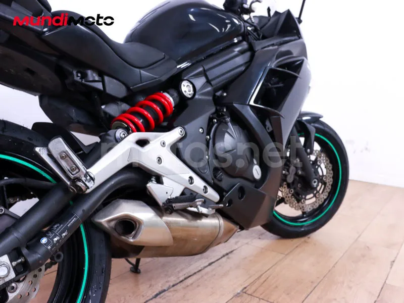 Kawasaki ER-6f - Vista 4