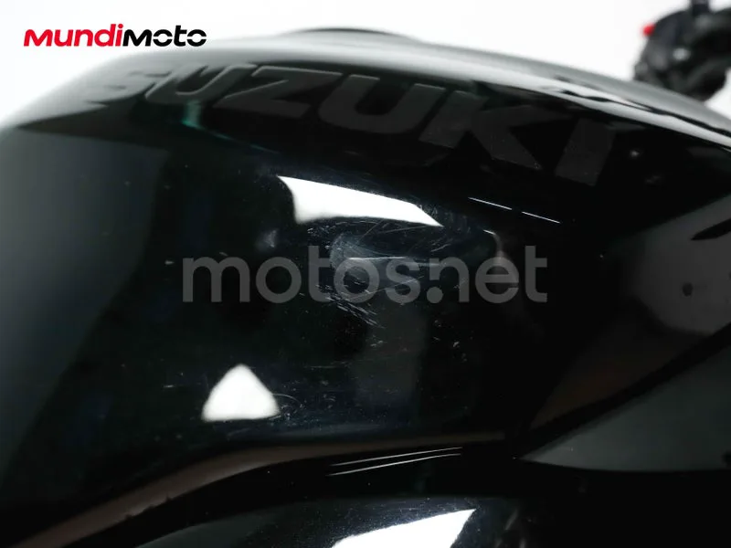 Suzuki SV650 - Vista 21