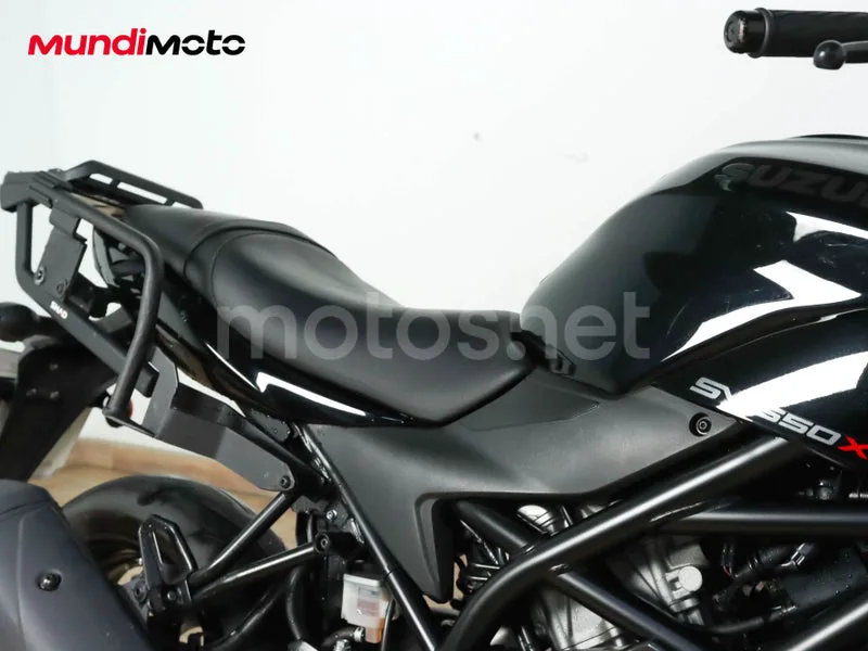 Suzuki SV650 - Vista 25