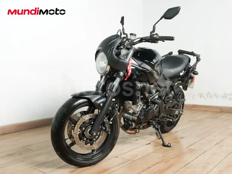 Suzuki SV650 - Vista 7