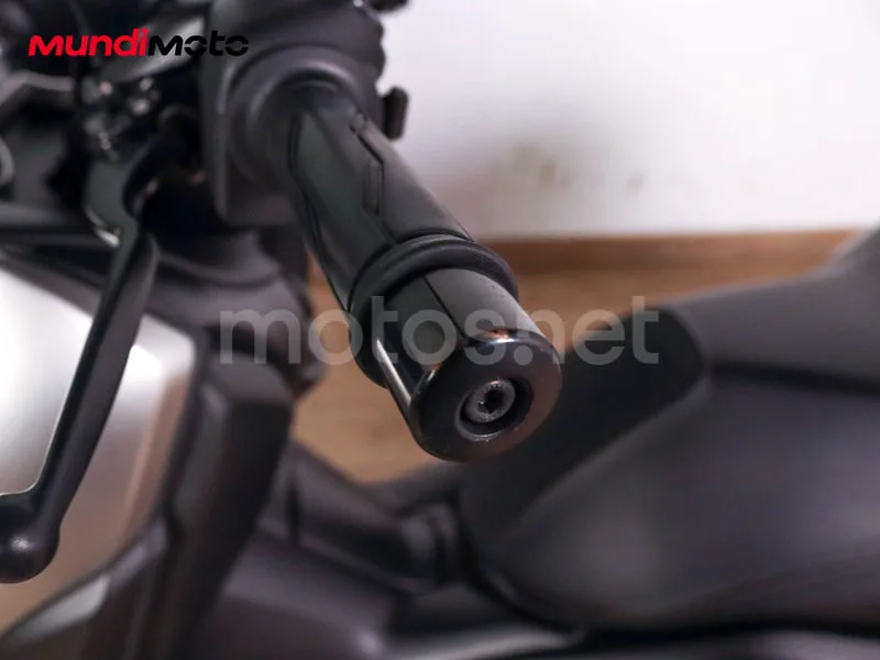 Yamaha XMAX 125 - Vista 19
