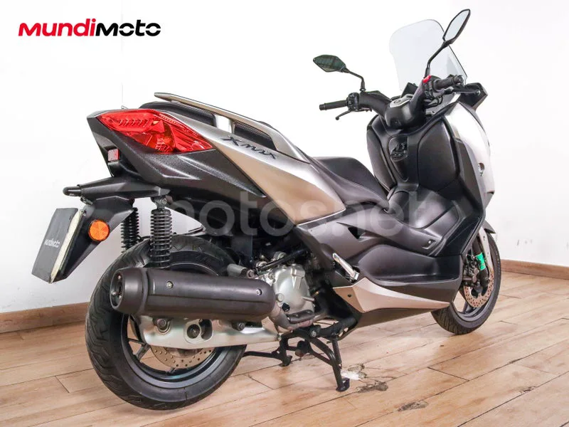 Yamaha XMAX 125 - Vista 3