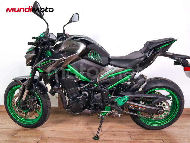 Kawasaki Z900 - Vista 6