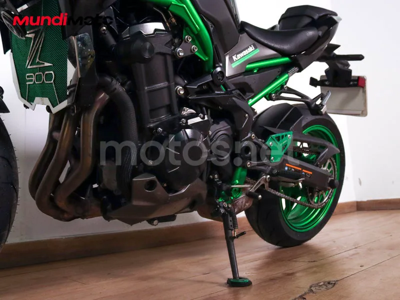 Kawasaki Z900 - Vista 10
