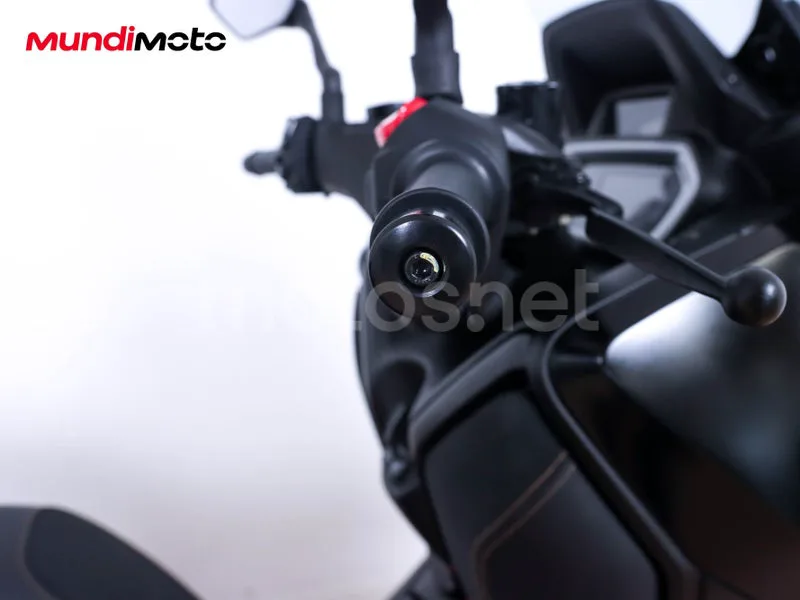 Yamaha XMAX 125 - Vista 13