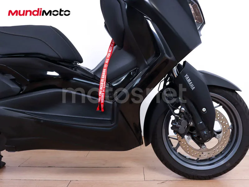 Yamaha XMAX 125 - Vista 30