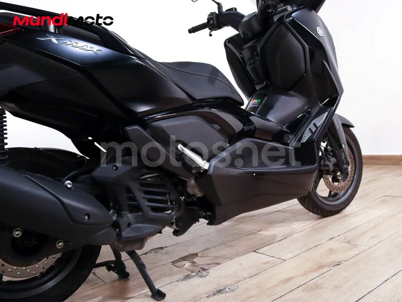 Yamaha XMAX 125 - Vista 4