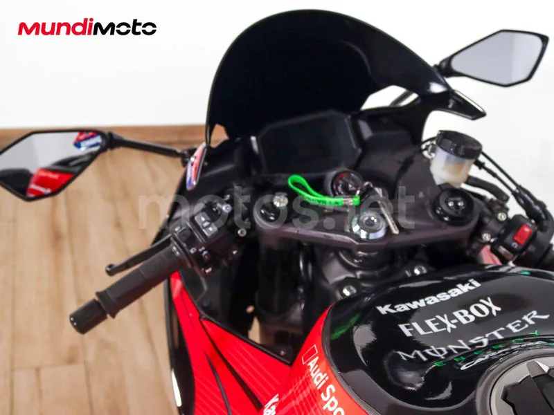 Kawasaki Ninja ZX-6R - Vista 11