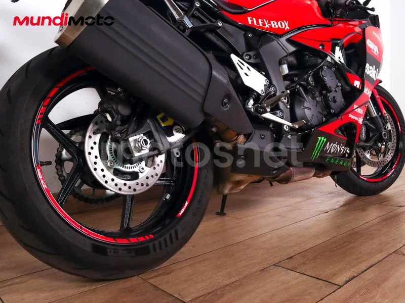 Kawasaki Ninja ZX-6R - Vista 4