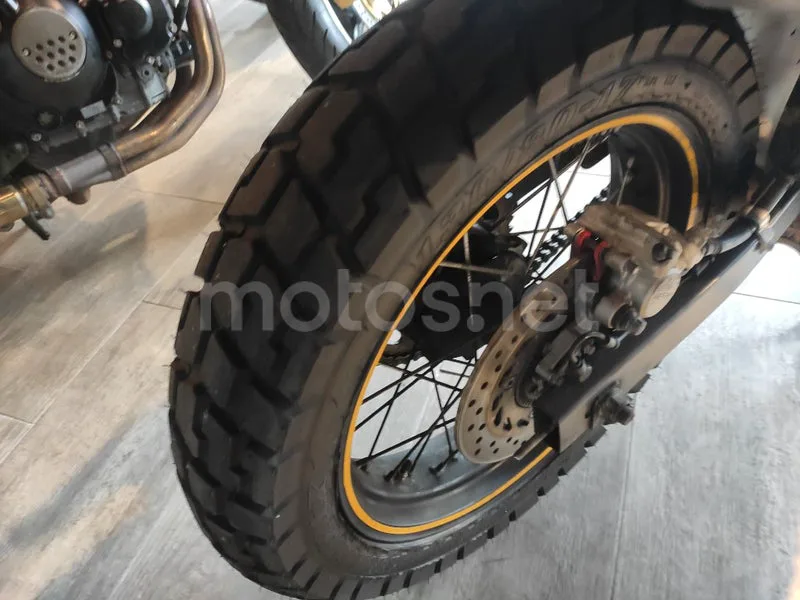 Honda XL700V Transalp - Vista 7