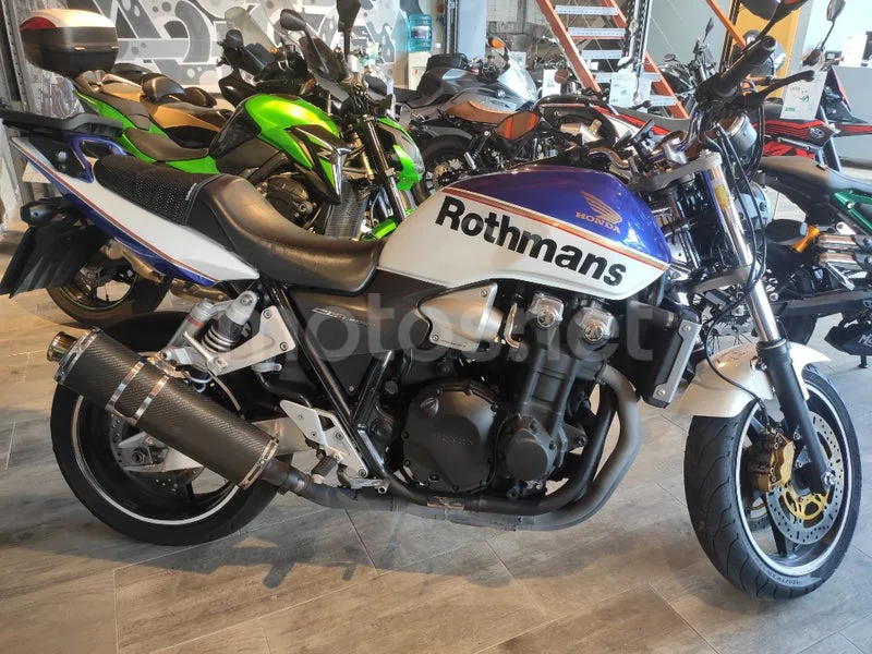 Honda CB1300 - Vista 3