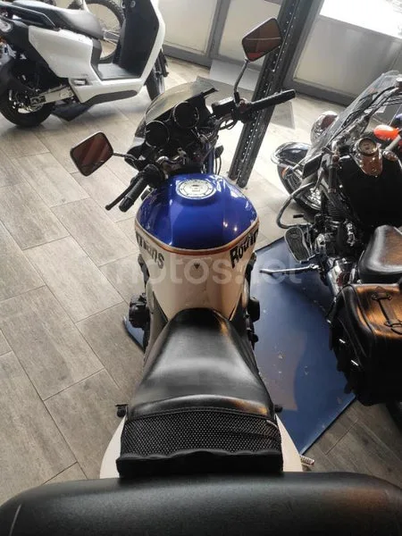 Honda CB1300 - Vista 5