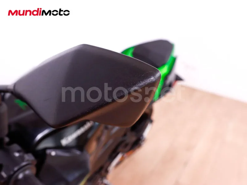 Kawasaki Z400 - Vista 18
