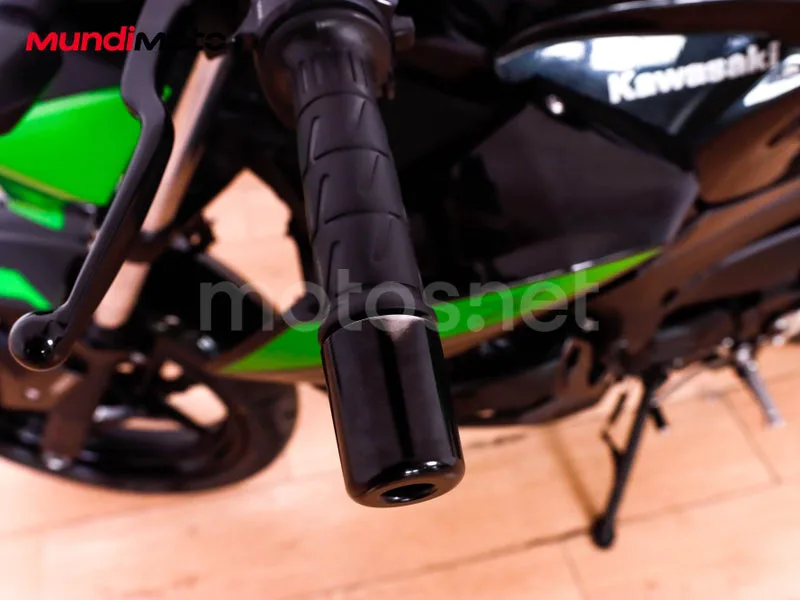 Kawasaki Z400 - Vista 19