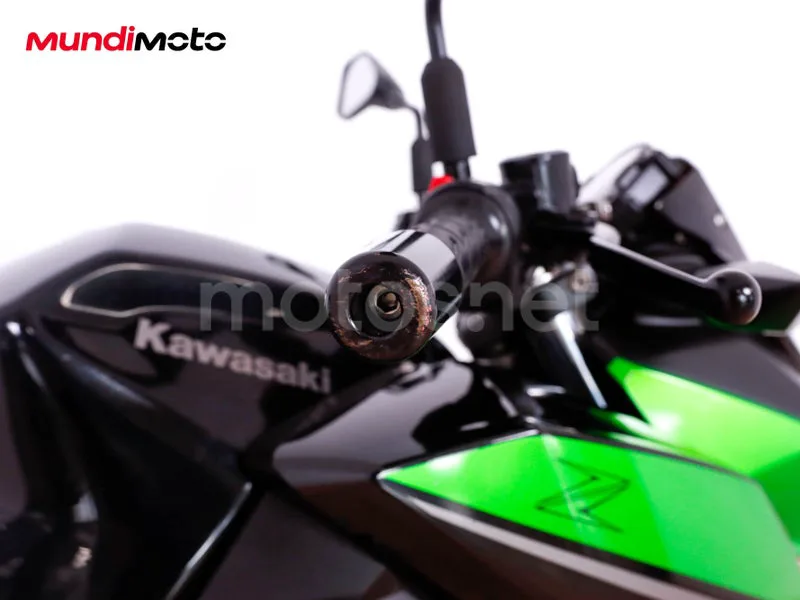 Kawasaki Z400 - Vista 23