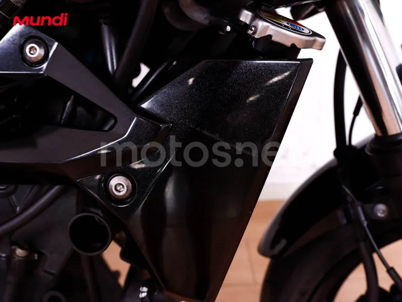 Kawasaki Z400 - Vista 26
