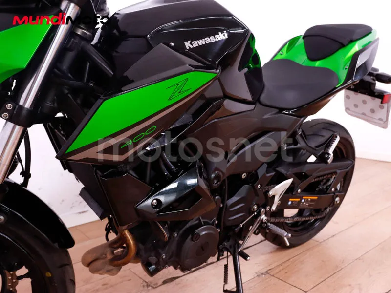 Kawasaki Z400 - Vista 10