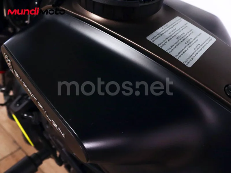 Husqvarna Svartpilen 401 - Vista 23