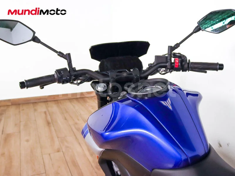 Yamaha MT-125 - Vista 11