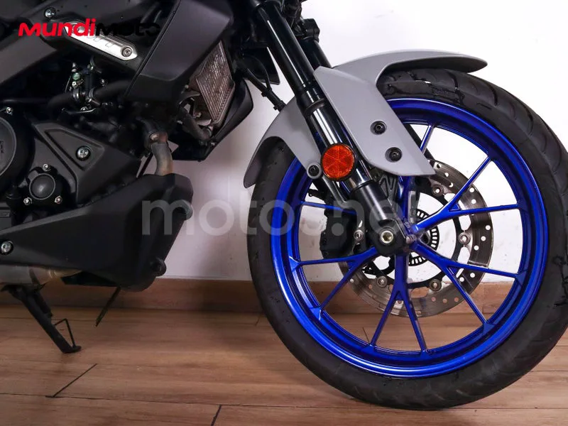 Yamaha MT-125 - Vista 19
