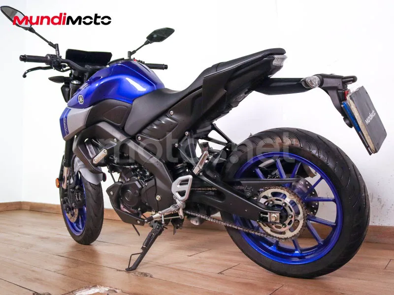 Yamaha MT-125 - Vista 8