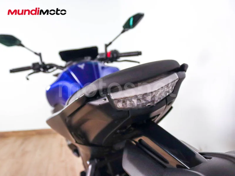 Yamaha MT-125 - Vista 9