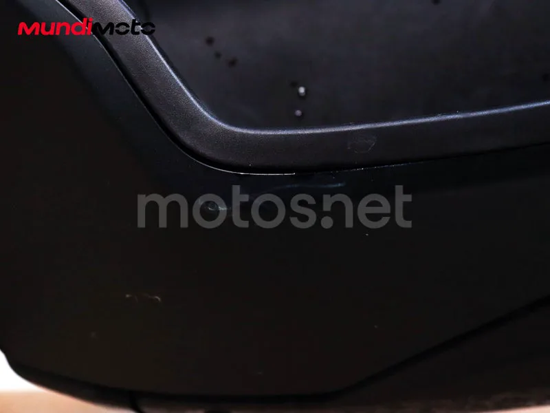Suzuki Burgman 125 - Vista 102