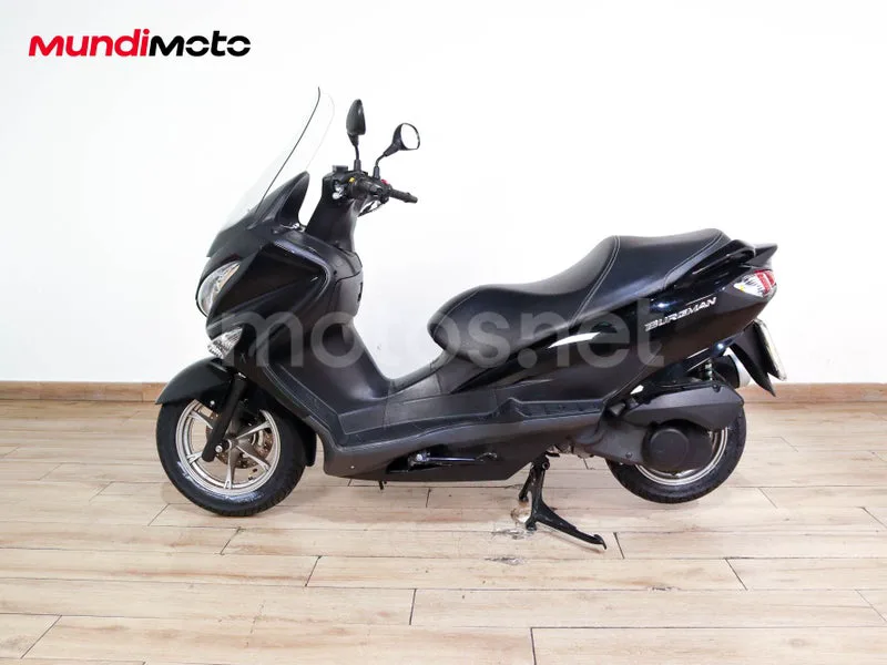 Suzuki Burgman 125 - Vista 6