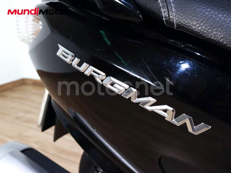 Suzuki Burgman 125 - Vista 86