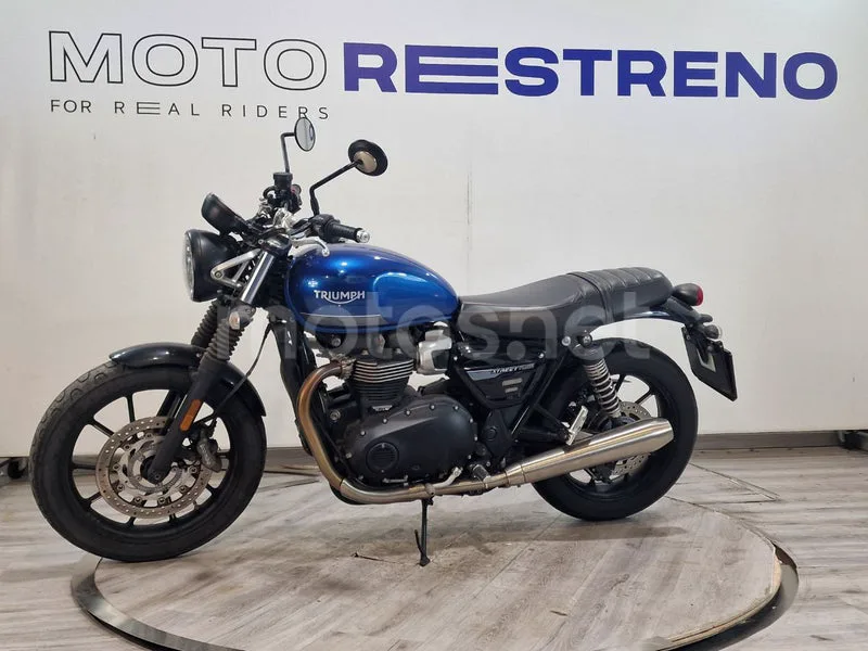 Triumph Street Twin 8495 € 2021 Alicante - 2