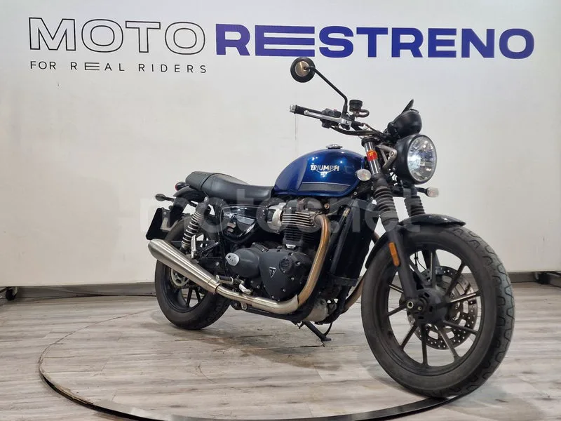 Triumph Street Twin - Vista 5