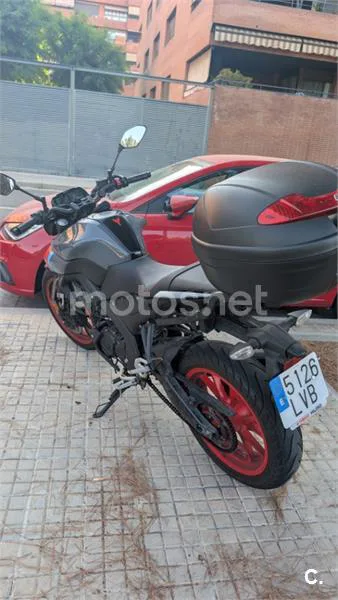 Yamaha MT-125 - Vista 5