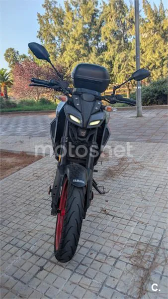 Yamaha MT-125 - Vista 7