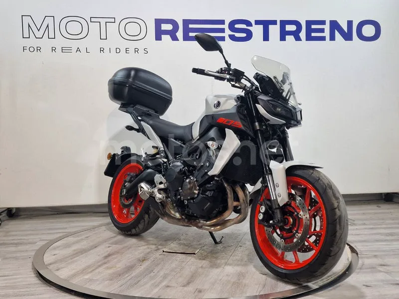 Yamaha MT-09 - Vista 5
