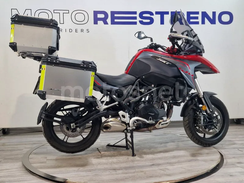 QJ Motor SRT 550 - Vista 6
