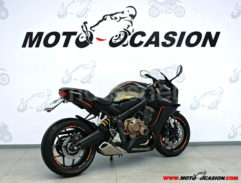 Honda CBR650R - Vista 3