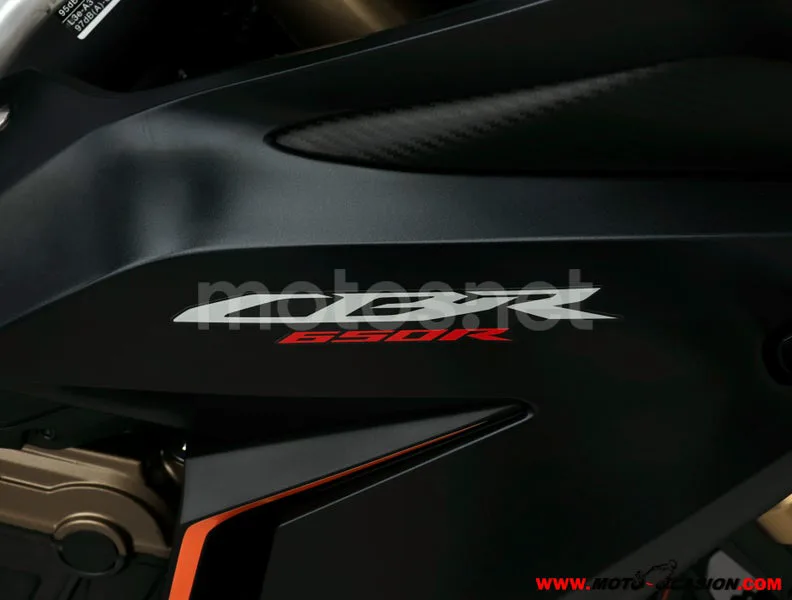 Honda CBR650R - Vista 9