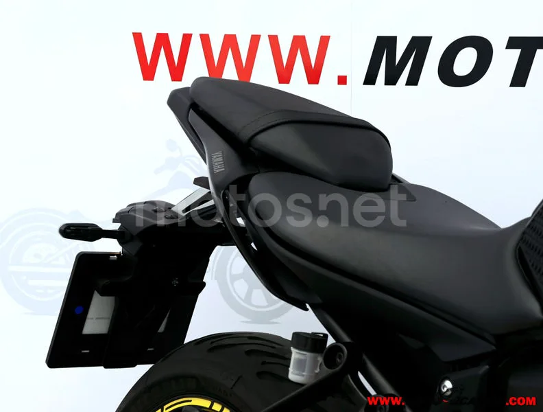 Yamaha MT-07 - Vista 11
