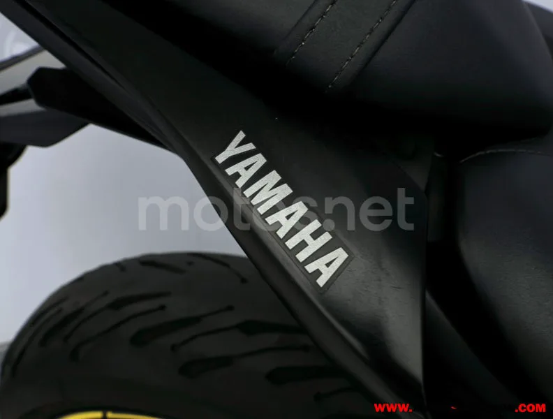 Yamaha MT-07 - Vista 9