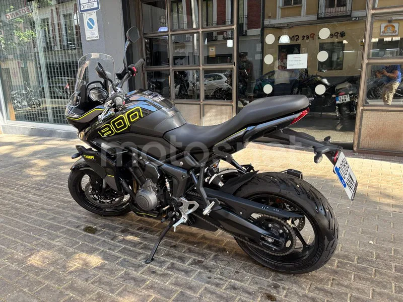 Triumph Tiger Sport 800 - Vista 3