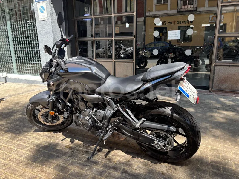 Yamaha MT-07 - Vista 3