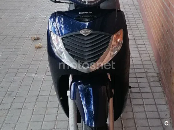 Honda SH125i - Vista 5