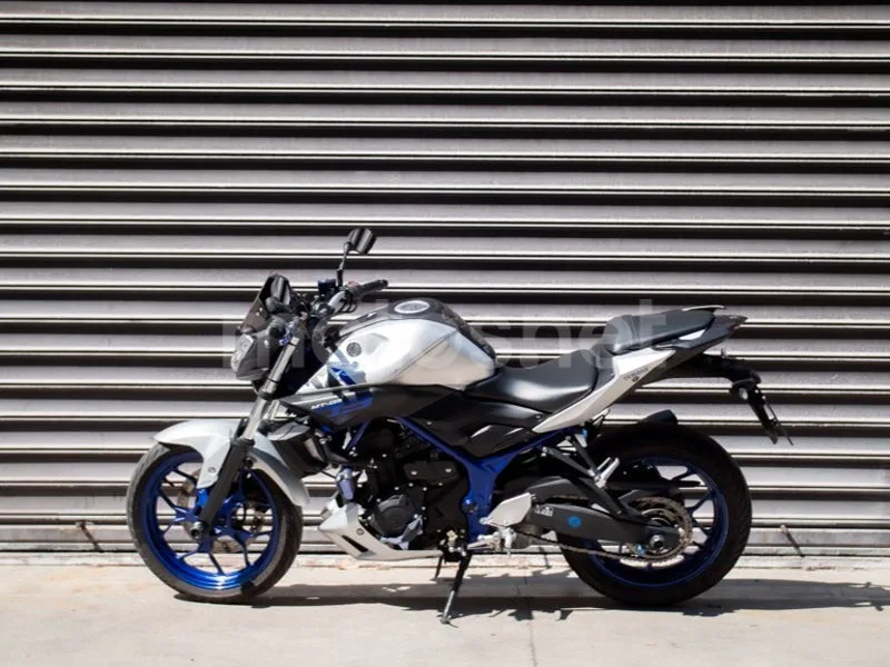 Yamaha MT-03 - Vista 13