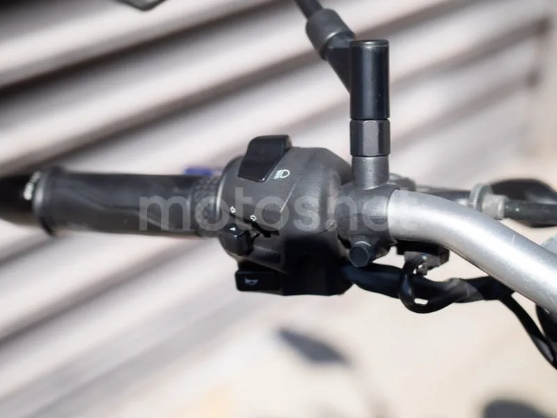 Yamaha MT-03 - Vista 9