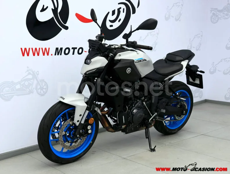 Yamaha MT-07 - Vista 7