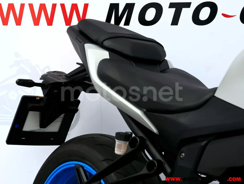 Yamaha MT-07 - Vista 10
