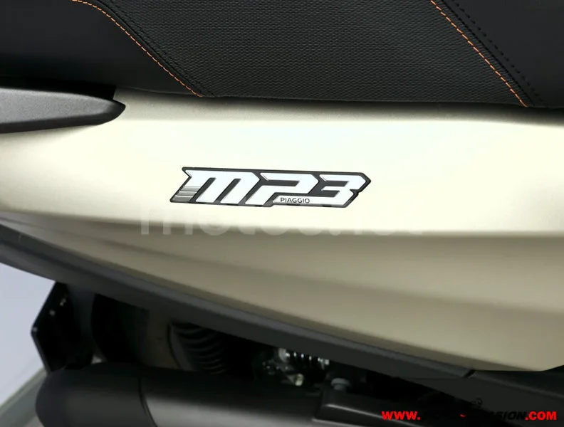 Piaggio MP3 530 Exclusive - Vista 9