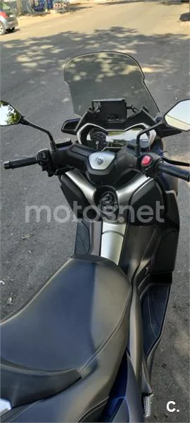 Yamaha XMAX 400 - Vista 5