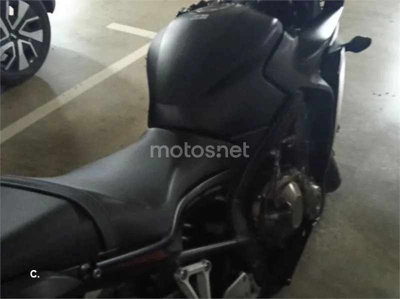 Honda CBR650F - Vista 12